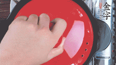 加香菇燉10分鐘后。