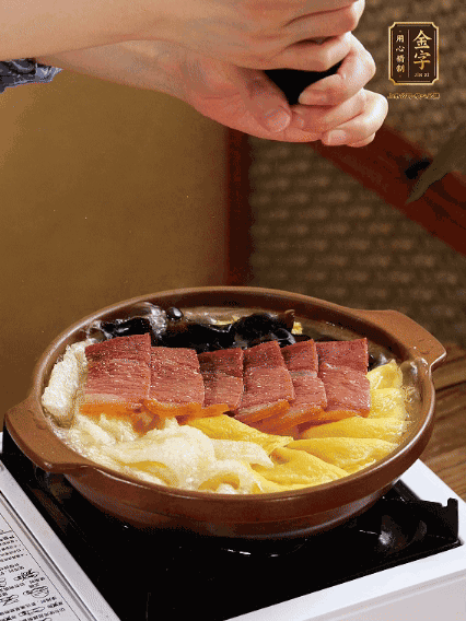 加水沒過食材，煮15-20分鐘